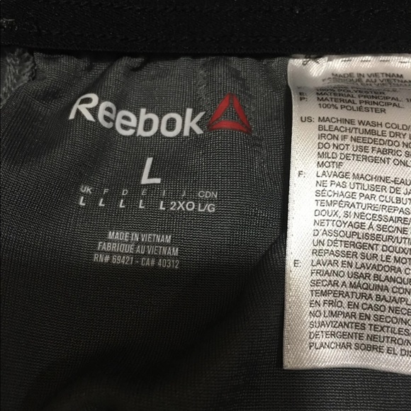 Men’s Reebok Shorts - Picture 2 of 2